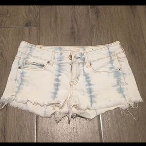 ✨American Eagle Outfitters Frayed Denim Shorts